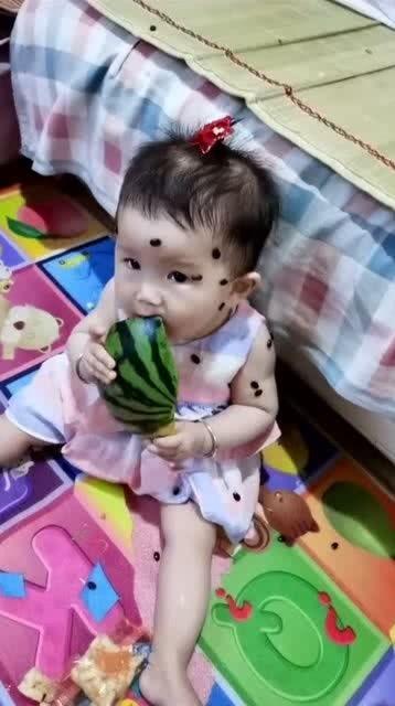 哥哥背妹妹吃瓜视频大全,温馨瞬间大盘点